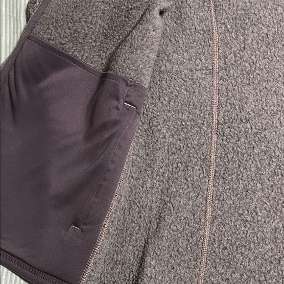 Patagonia Heathered Mauve Zip-Up Jacket - Picture 5 of 7